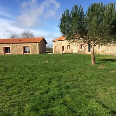 Longere 12 Places Hétvégi ház Joué-Étiau